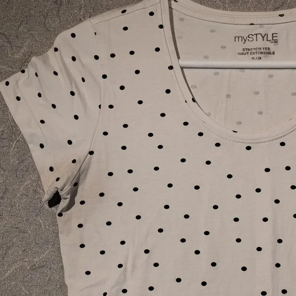 My Style Women's White with Navy Polka Dot Short Sleeve Stretch T-Shirt in Small - Picture 6 of 9